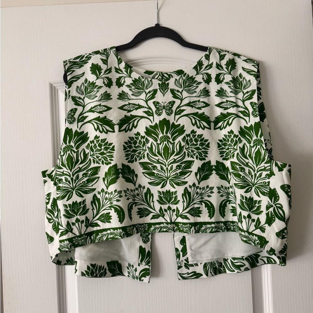 FARM Rio Green Botanical Crop Top NWT
